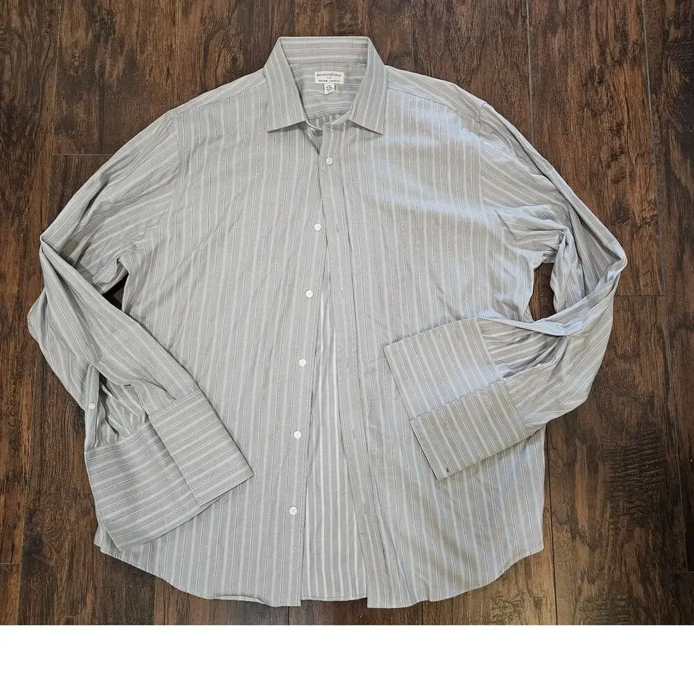 Banana Republic Button up Non Iron Classic Fit Shirt Size XXL Gray Red